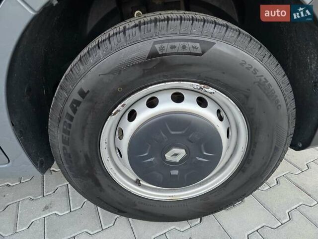 Серый Рено Мастер, объемом двигателя 2.3 л и пробегом 320 тыс. км за 21700 $, фото 34 на Automoto.ua