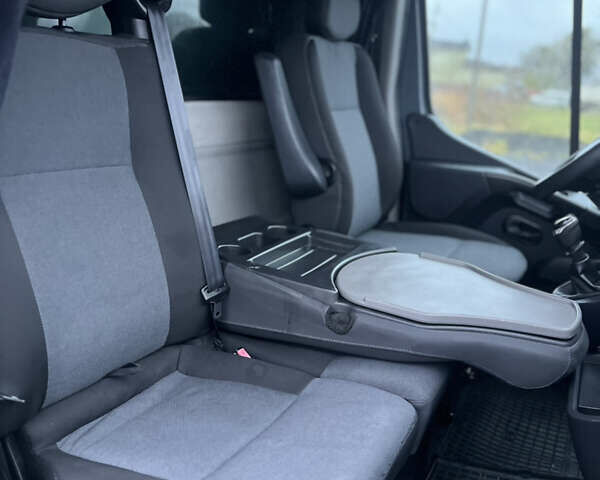 Серый Рено Мастер, объемом двигателя 2.3 л и пробегом 170 тыс. км за 21700 $, фото 15 на Automoto.ua