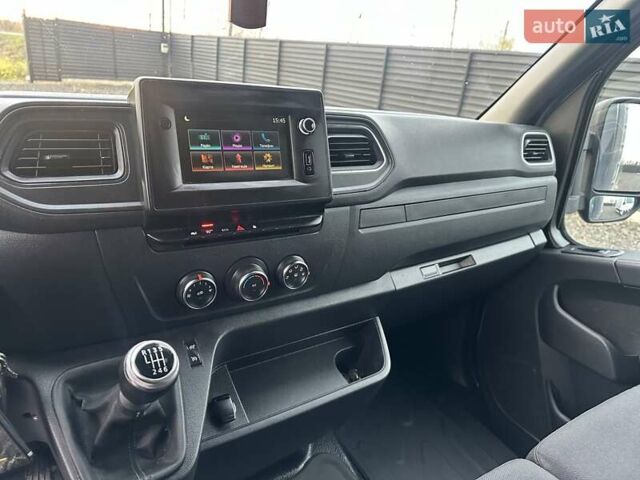 Серый Рено Мастер, объемом двигателя 2.3 л и пробегом 389 тыс. км за 22100 $, фото 40 на Automoto.ua