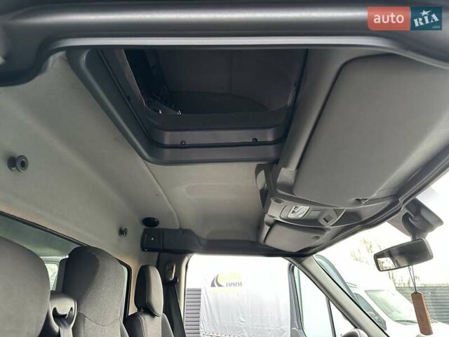 Серый Рено Мастер, объемом двигателя 2.3 л и пробегом 389 тыс. км за 22100 $, фото 49 на Automoto.ua