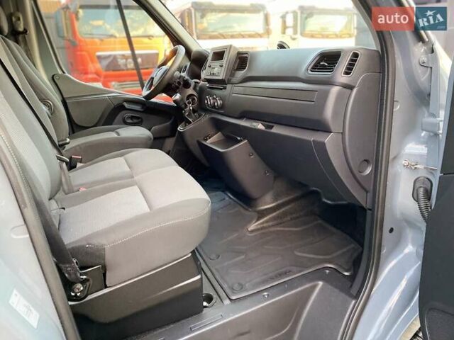 Сірий Рено Мастєр, об'ємом двигуна 2.3 л та пробігом 170 тис. км за 19600 $, фото 35 на Automoto.ua