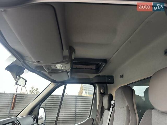 Серый Рено Мастер, объемом двигателя 2.3 л и пробегом 389 тыс. км за 22100 $, фото 44 на Automoto.ua