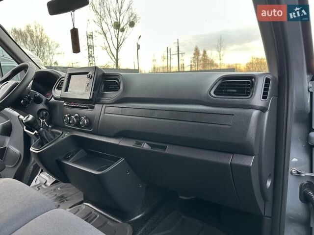 Серый Рено Мастер, объемом двигателя 2.3 л и пробегом 389 тыс. км за 22100 $, фото 45 на Automoto.ua