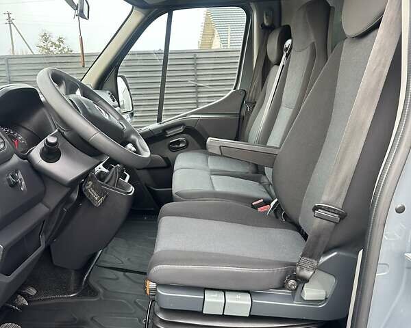 Серый Рено Мастер, объемом двигателя 2.3 л и пробегом 389 тыс. км за 22100 $, фото 29 на Automoto.ua