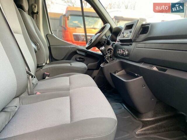 Сірий Рено Мастєр, об'ємом двигуна 2.3 л та пробігом 170 тис. км за 19600 $, фото 41 на Automoto.ua