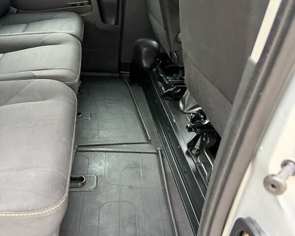 Сірий Рено Мастєр, об'ємом двигуна 1.6 л та пробігом 197 тис. км за 16500 $, фото 21 на Automoto.ua