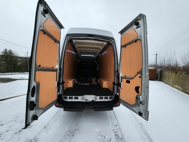 Серый Рено Мастер, объемом двигателя 2.3 л и пробегом 197 тыс. км за 17200 $, фото 5 на Automoto.ua