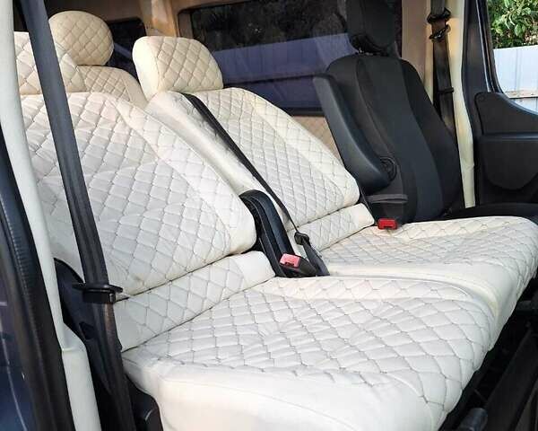 Серый Рено Мастер, объемом двигателя 2.3 л и пробегом 380 тыс. км за 19000 $, фото 6 на Automoto.ua