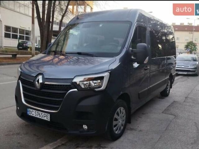 Серый Рено Мастер, объемом двигателя 2.3 л и пробегом 380 тыс. км за 19000 $, фото 1 на Automoto.ua