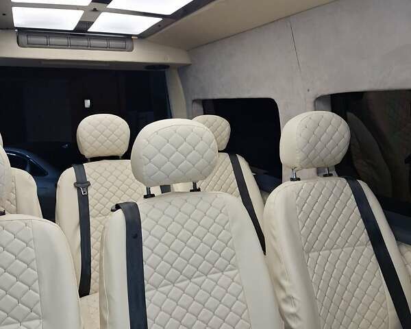 Серый Рено Мастер, объемом двигателя 2.3 л и пробегом 380 тыс. км за 19000 $, фото 4 на Automoto.ua