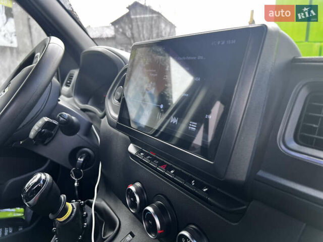 Серый Рено Мастер, объемом двигателя 2.3 л и пробегом 450 тыс. км за 27000 $, фото 28 на Automoto.ua