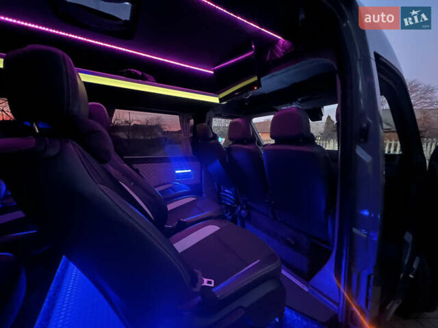 Серый Рено Мастер, объемом двигателя 2.3 л и пробегом 450 тыс. км за 27000 $, фото 51 на Automoto.ua