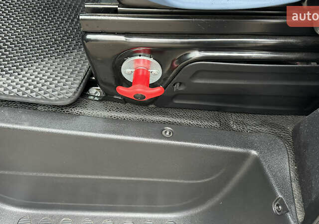 Сірий Рено Мастєр, об'ємом двигуна 2.3 л та пробігом 81 тис. км за 39500 $, фото 82 на Automoto.ua