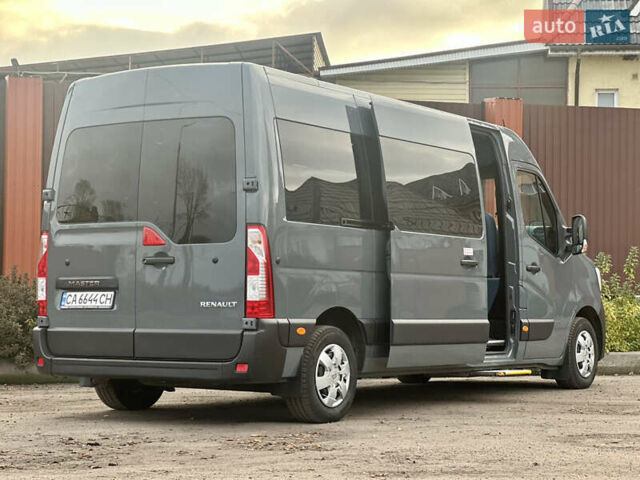 Серый Рено Мастер, объемом двигателя 2.3 л и пробегом 82 тыс. км за 42999 $, фото 5 на Automoto.ua