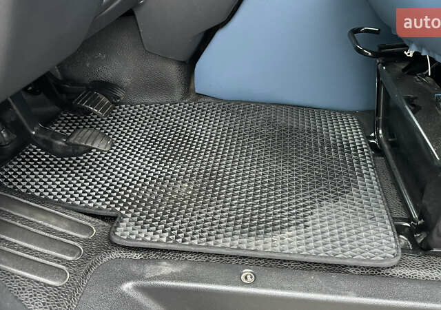 Сірий Рено Мастєр, об'ємом двигуна 2.3 л та пробігом 81 тис. км за 39500 $, фото 83 на Automoto.ua