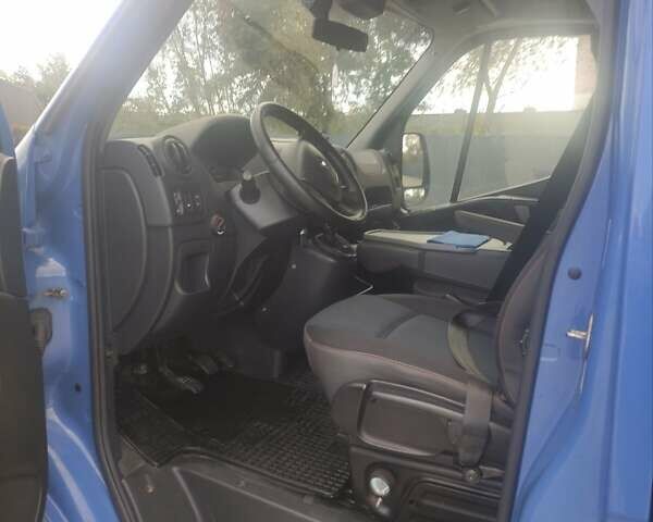 Синий Рено Мастер, объемом двигателя 2.3 л и пробегом 206 тыс. км за 19300 $, фото 22 на Automoto.ua