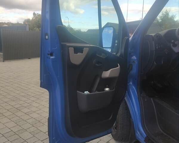 Синий Рено Мастер, объемом двигателя 2.3 л и пробегом 206 тыс. км за 19300 $, фото 23 на Automoto.ua