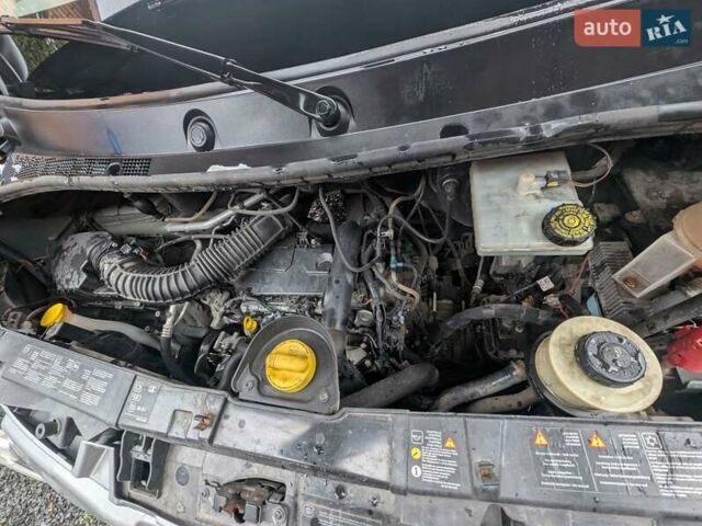 Синій Рено Мастєр, об'ємом двигуна 2.3 л та пробігом 445 тис. км за 11699 $, фото 16 на Automoto.ua