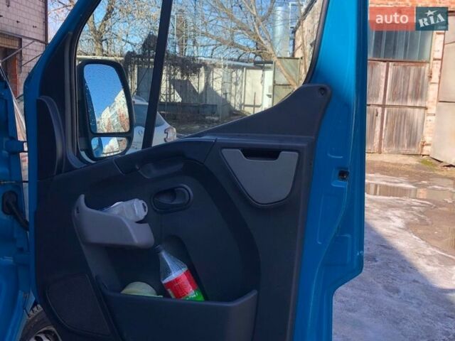 Синий Рено Мастер, объемом двигателя 2.3 л и пробегом 488 тыс. км за 10800 $, фото 8 на Automoto.ua
