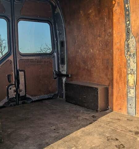 Синий Рено Мастер, объемом двигателя 2.3 л и пробегом 445 тыс. км за 10350 $, фото 4 на Automoto.ua