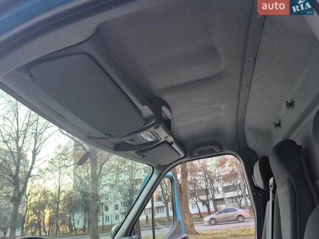 Синий Рено Мастер, объемом двигателя 2.3 л и пробегом 237 тыс. км за 18800 $, фото 15 на Automoto.ua