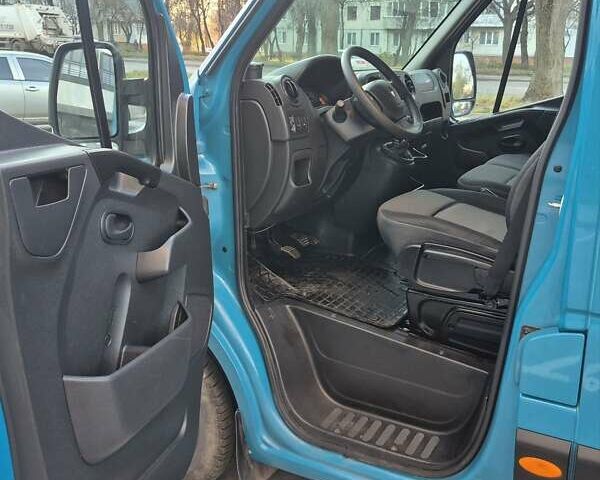 Синий Рено Мастер, объемом двигателя 2.3 л и пробегом 237 тыс. км за 18800 $, фото 11 на Automoto.ua