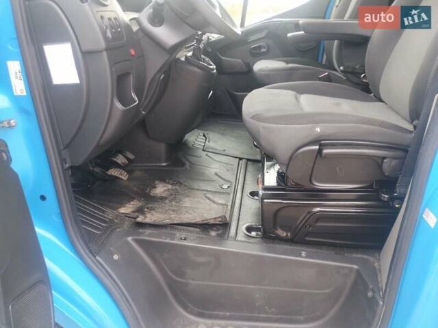 Синий Рено Мастер, объемом двигателя 2.3 л и пробегом 152 тыс. км за 18400 $, фото 18 на Automoto.ua