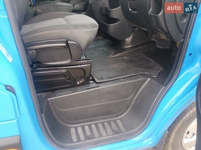 Синий Рено Мастер, объемом двигателя 2.3 л и пробегом 152 тыс. км за 18400 $, фото 20 на Automoto.ua