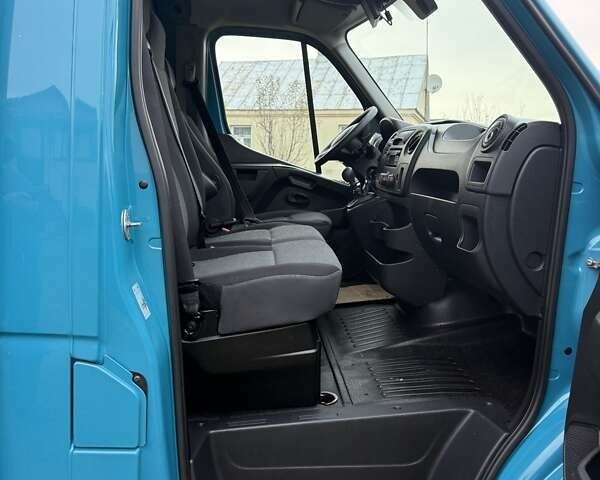 Синій Рено Мастєр, об'ємом двигуна 2.3 л та пробігом 188 тис. км за 18888 $, фото 18 на Automoto.ua