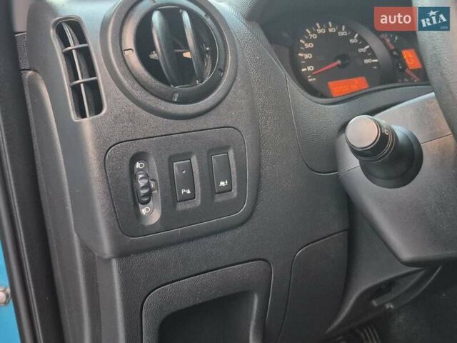 Синий Рено Мастер, объемом двигателя 2.3 л и пробегом 237 тыс. км за 18800 $, фото 20 на Automoto.ua