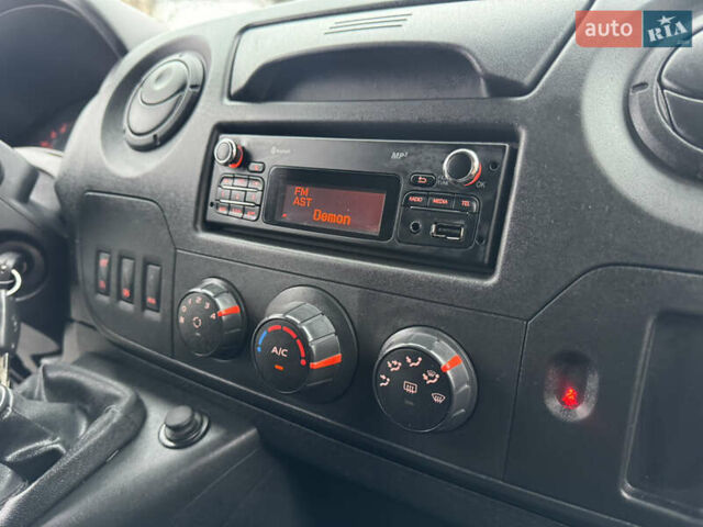 Синий Рено Мастер, объемом двигателя 0 л и пробегом 167 тыс. км за 25900 $, фото 36 на Automoto.ua