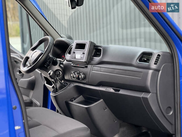 Рено Мастєр 2020 у Дубно на Automoto.ua Синій Рено Мастєр, об'ємом двигуна 2.3 л та пробігом 221 тис. км за 18900 $, фото 122 на Automoto.ua