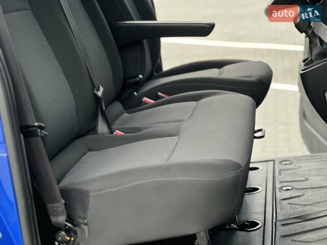 Синий Рено Мастер, объемом двигателя 2.3 л и пробегом 221 тыс. км за 18900 $, фото 121 на Automoto.ua