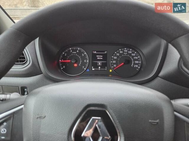 Синій Рено Мастєр, об'ємом двигуна 2.3 л та пробігом 138 тис. км за 21900 $, фото 35 на Automoto.ua