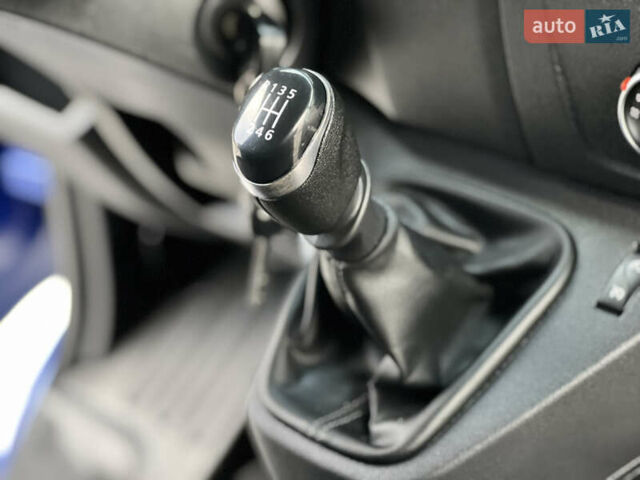 Рено Мастєр 2020 у Дубно на Automoto.ua Синій Рено Мастєр, об'ємом двигуна 2.3 л та пробігом 221 тис. км за 18900 $, фото 128 на Automoto.ua