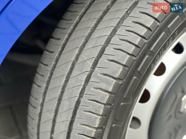 Рено Мастєр 2020 у Дубно на Automoto.ua Синій Рено Мастєр, об'ємом двигуна 2.3 л та пробігом 221 тис. км за 18900 $, фото 58 на Automoto.ua