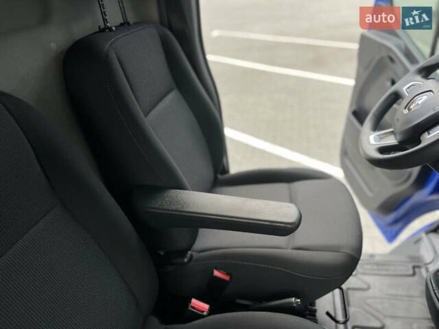 Синий Рено Мастер, объемом двигателя 2.3 л и пробегом 221 тыс. км за 18900 $, фото 131 на Automoto.ua