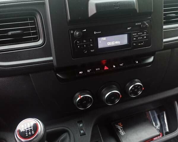 Синий Рено Мастер, объемом двигателя 2.3 л и пробегом 207 тыс. км за 19900 $, фото 17 на Automoto.ua