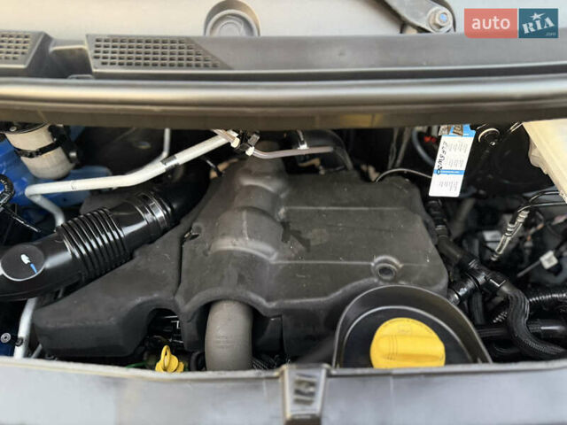 Синій Рено Мастєр, об'ємом двигуна 2.3 л та пробігом 179 тис. км за 22300 $, фото 31 на Automoto.ua