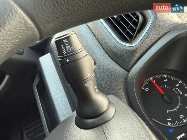 Синій Рено Мастєр, об'ємом двигуна 2.3 л та пробігом 217 тис. км за 23000 $, фото 30 на Automoto.ua