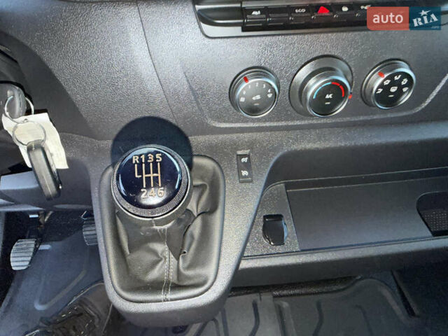 Синій Рено Мастєр, об'ємом двигуна 2.3 л та пробігом 159 тис. км за 22300 $, фото 22 на Automoto.ua