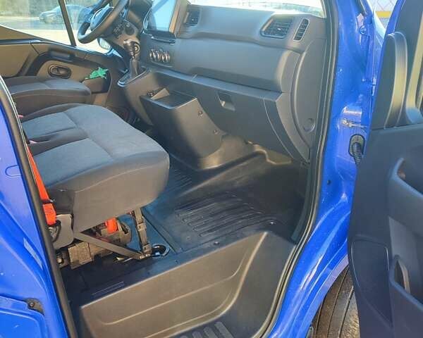 Синій Рено Мастєр, об'ємом двигуна 2.3 л та пробігом 234 тис. км за 21400 $, фото 11 на Automoto.ua