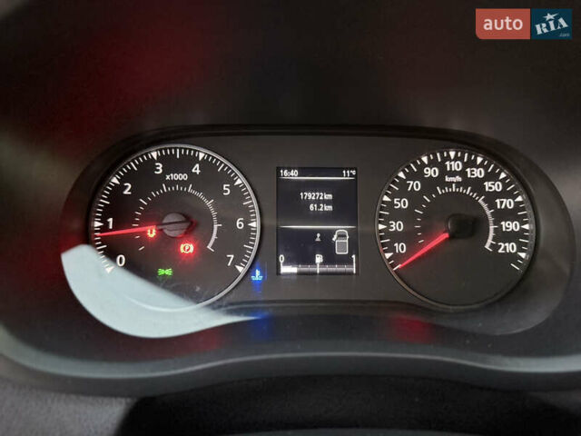 Синій Рено Мастєр, об'ємом двигуна 2.3 л та пробігом 179 тис. км за 22300 $, фото 17 на Automoto.ua