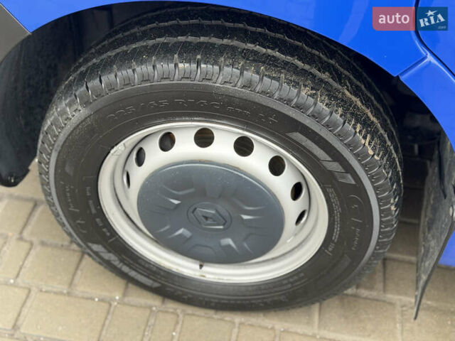 Синій Рено Мастєр, об'ємом двигуна 2.3 л та пробігом 160 тис. км за 22300 $, фото 11 на Automoto.ua