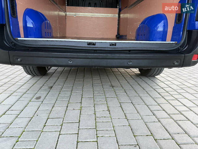 Синій Рено Мастєр, об'ємом двигуна 2.3 л та пробігом 159 тис. км за 22300 $, фото 31 на Automoto.ua