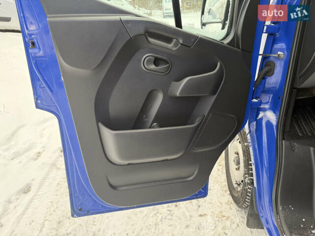 Синій Рено Мастєр, об'ємом двигуна 2.3 л та пробігом 217 тис. км за 23000 $, фото 24 на Automoto.ua