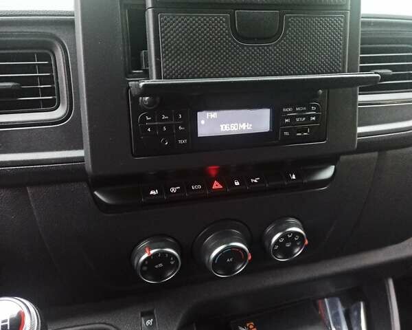 Синий Рено Мастер, объемом двигателя 2.3 л и пробегом 207 тыс. км за 19900 $, фото 21 на Automoto.ua