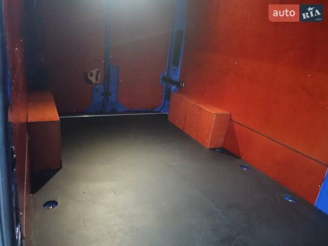 Синий Рено Мастер, объемом двигателя 2.3 л и пробегом 207 тыс. км за 19900 $, фото 10 на Automoto.ua