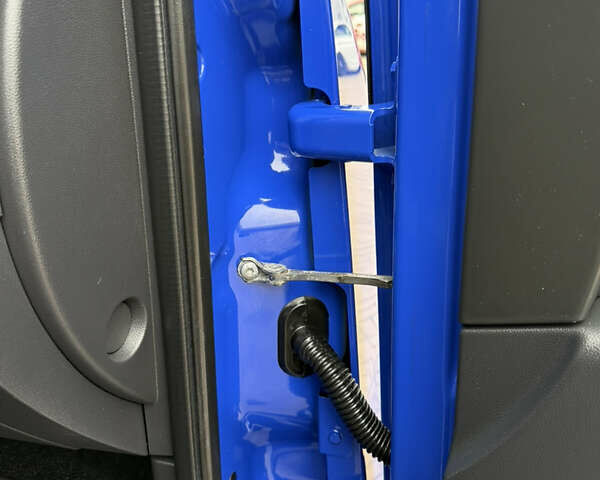 Синий Рено Мастер, объемом двигателя 2.3 л и пробегом 212 тыс. км за 24799 $, фото 90 на Automoto.ua