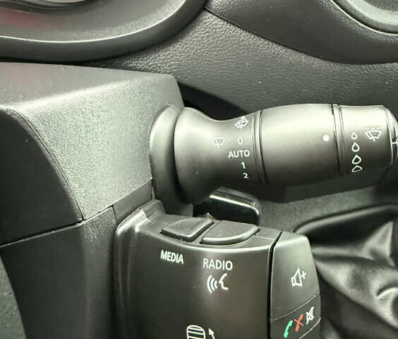 Синий Рено Мастер, объемом двигателя 2.3 л и пробегом 212 тыс. км за 24799 $, фото 68 на Automoto.ua